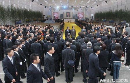 演员陈楚河父亲葬礼：上万人参加，不乏当红影视名人和政坛人物！